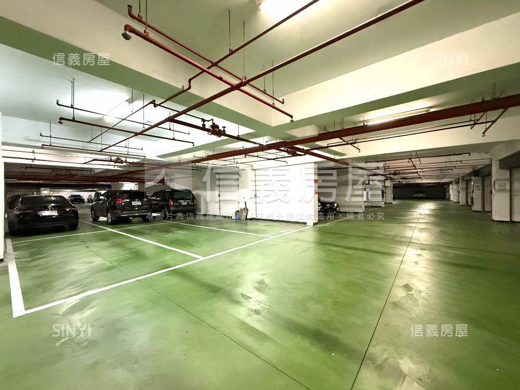 新接專任宏國青山景觀四房房屋室內格局與周邊環境