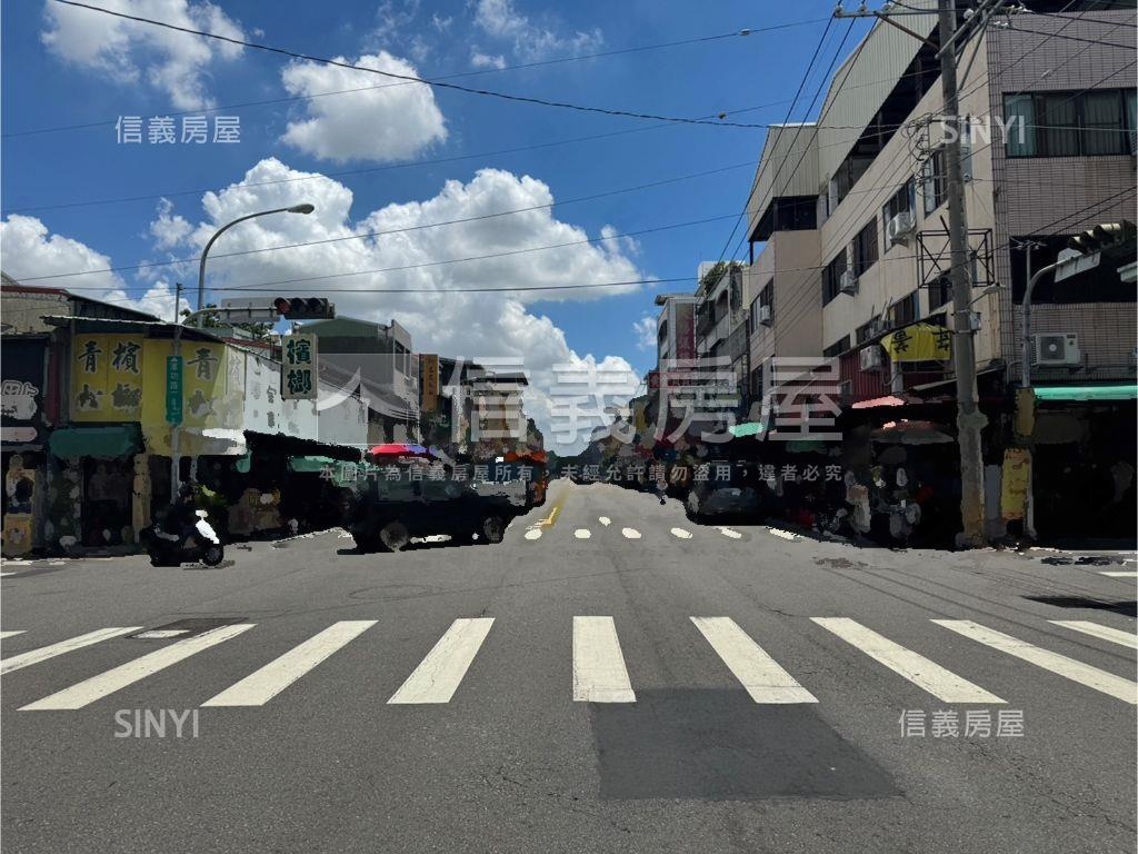 軍功東山商圈臨路透店房屋室內格局與周邊環境