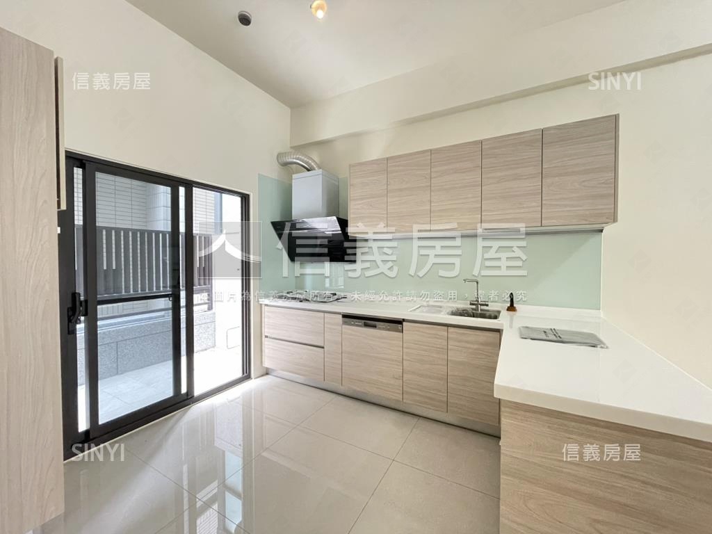 森活新墅優質電梯透天房屋室內格局與周邊環境