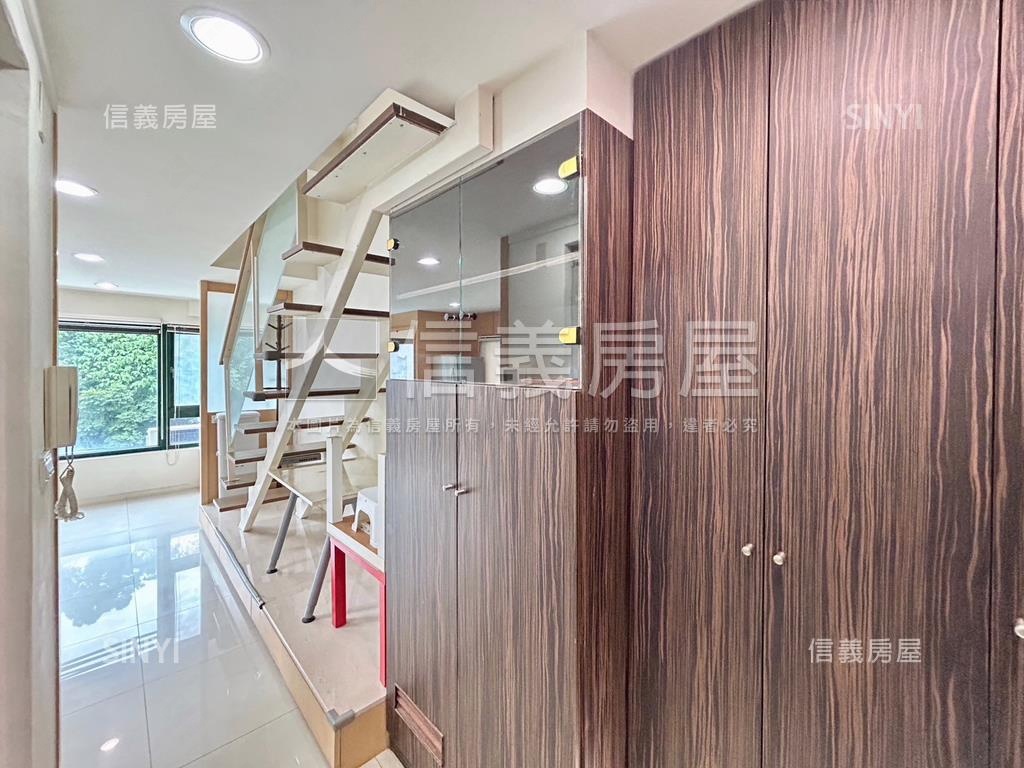 近園區清大採光俠客附車位房屋室內格局與周邊環境