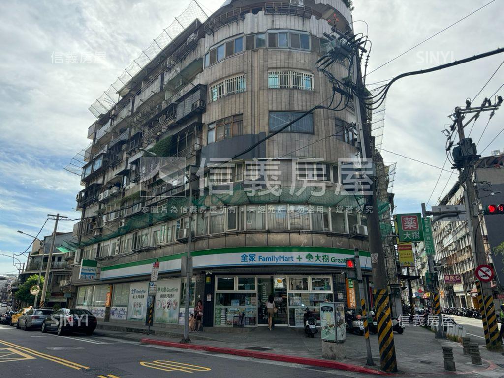 【內湖店面】捷運站旁超商房屋室內格局與周邊環境