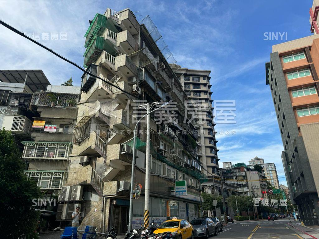 【內湖店面】捷運站旁超商房屋室內格局與周邊環境