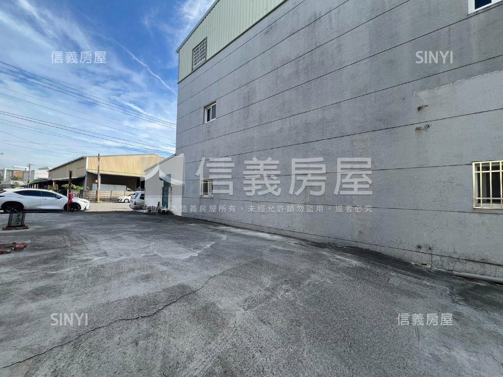 茄萣２０米大路邊土地房屋室內格局與周邊環境