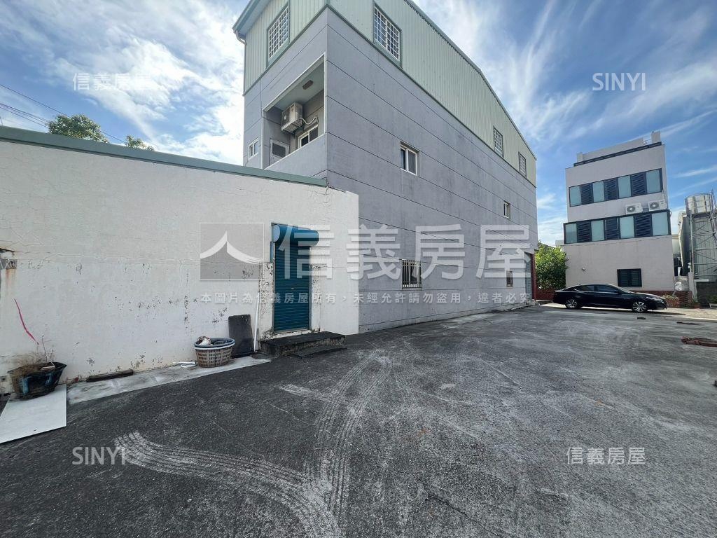 茄萣２０米大路邊土地房屋室內格局與周邊環境