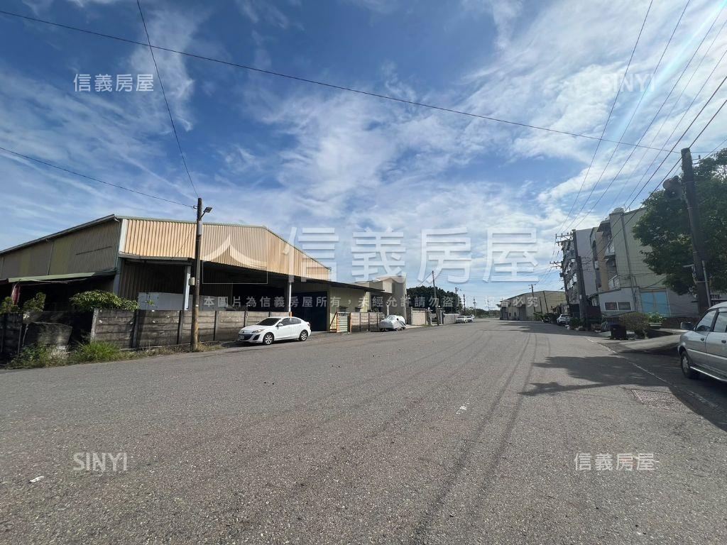 茄萣２０米大路邊土地房屋室內格局與周邊環境