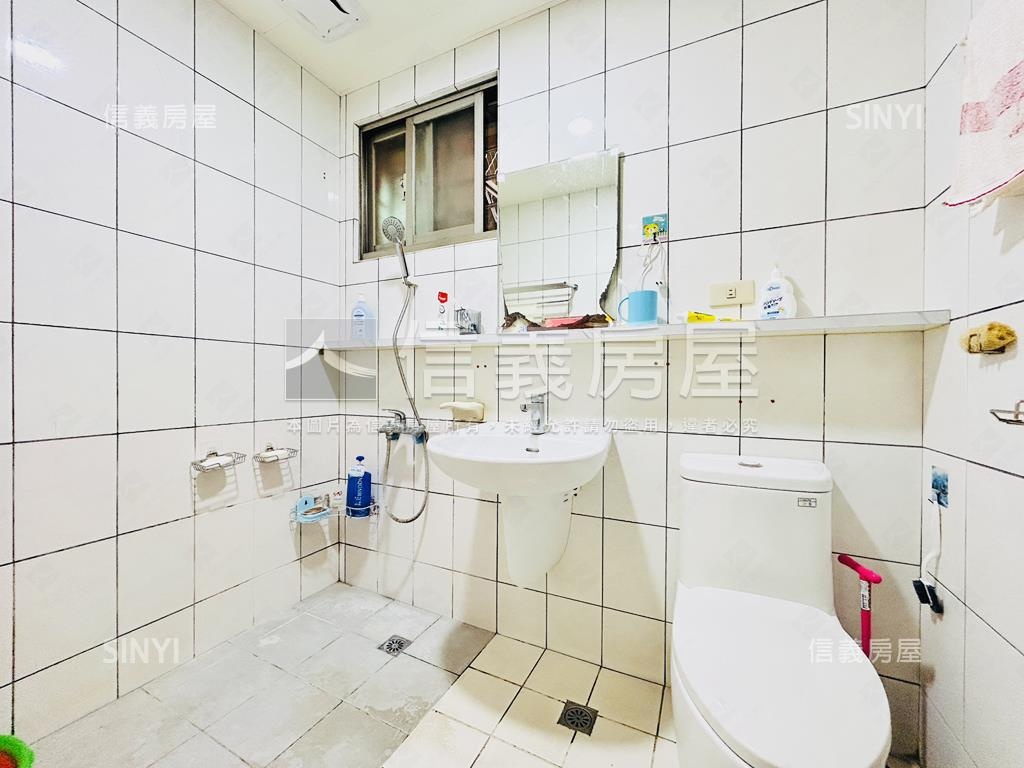 專任低總價三房美宅房屋室內格局與周邊環境