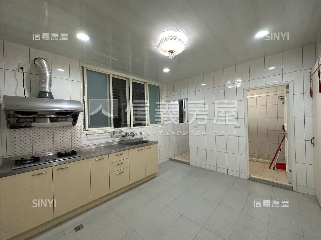 成淵高中獨戶黃金二樓房屋室內格局與周邊環境