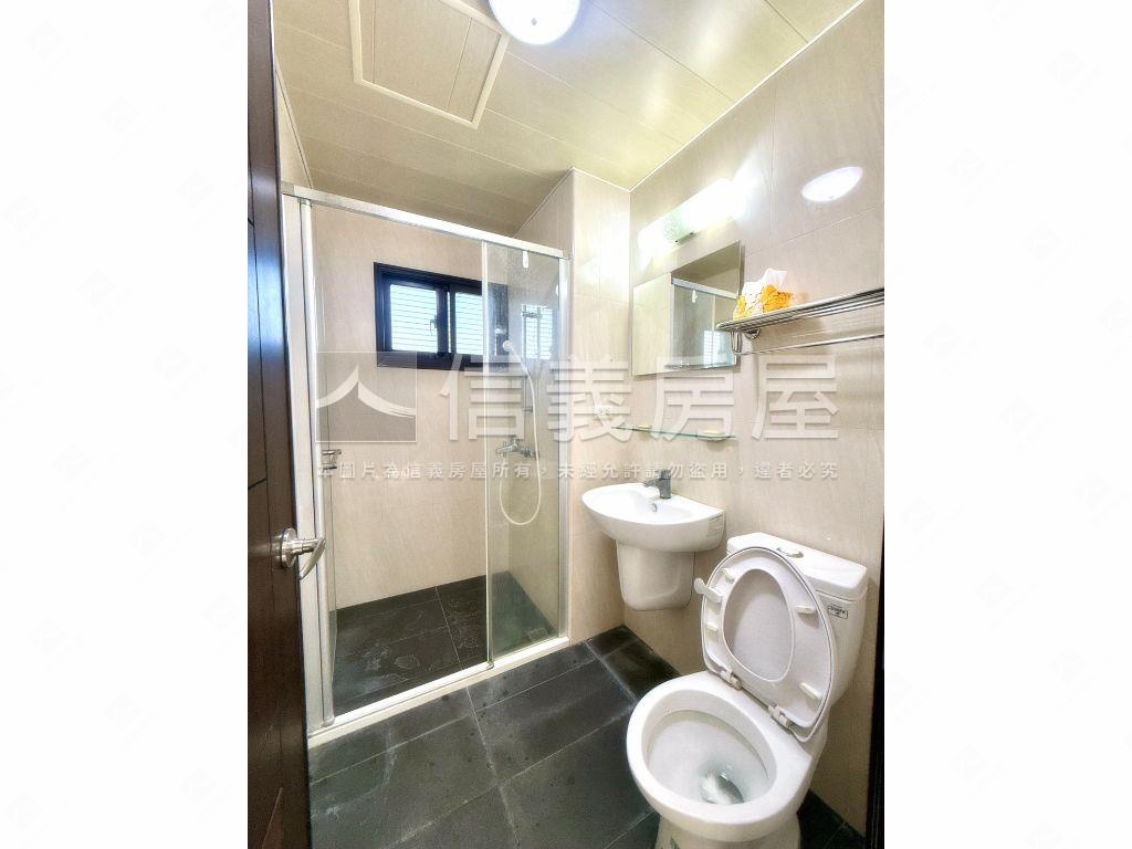 仁雄商圈兩房車位房屋室內格局與周邊環境