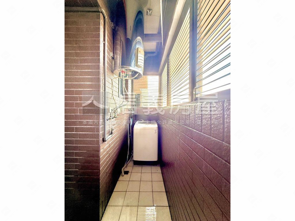 仁雄商圈兩房車位房屋室內格局與周邊環境