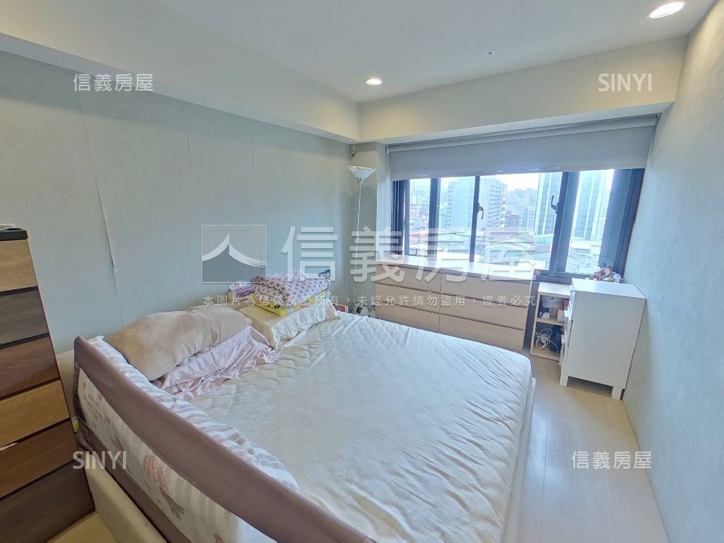 世青圓形房屋室內格局與周邊環境