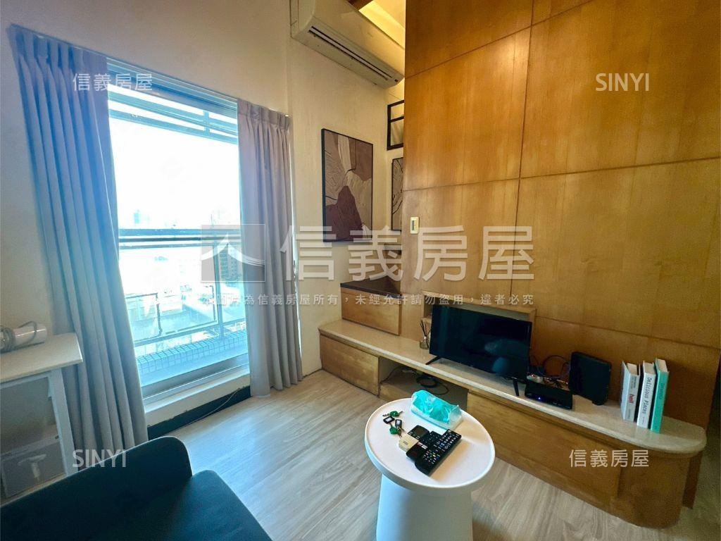 西門捷運高樓景觀套房房屋室內格局與周邊環境