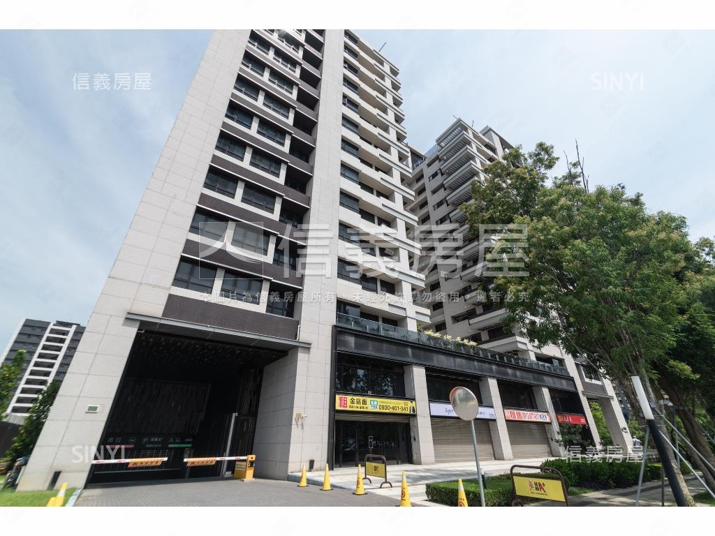 站前Ａ＋大露臺兩房車位房屋室內格局與周邊環境