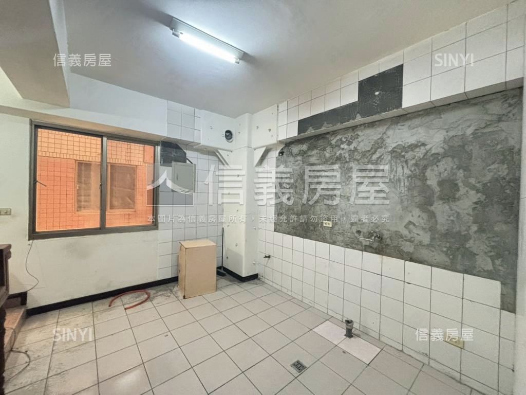 南區優質樓店房屋室內格局與周邊環境
