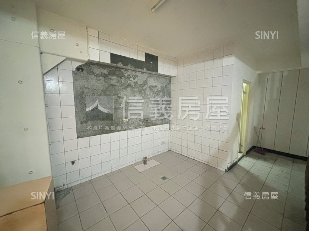 南區優質樓店房屋室內格局與周邊環境