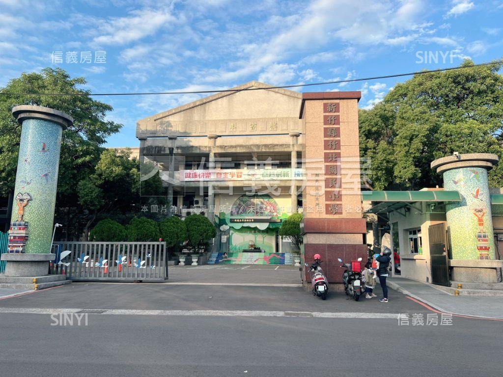 富宇學學美裝潢視野兩房房屋室內格局與周邊環境