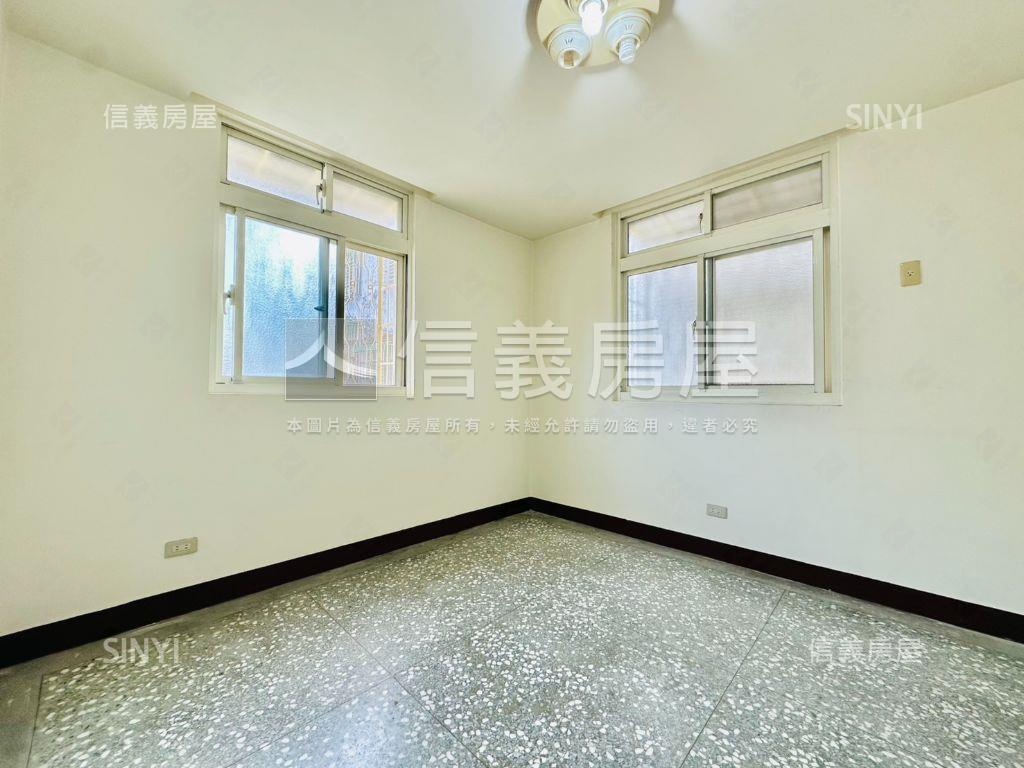 忠孝路三面採光方正美屋房屋室內格局與周邊環境