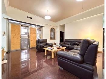 五福學區美裝潢一樓住店