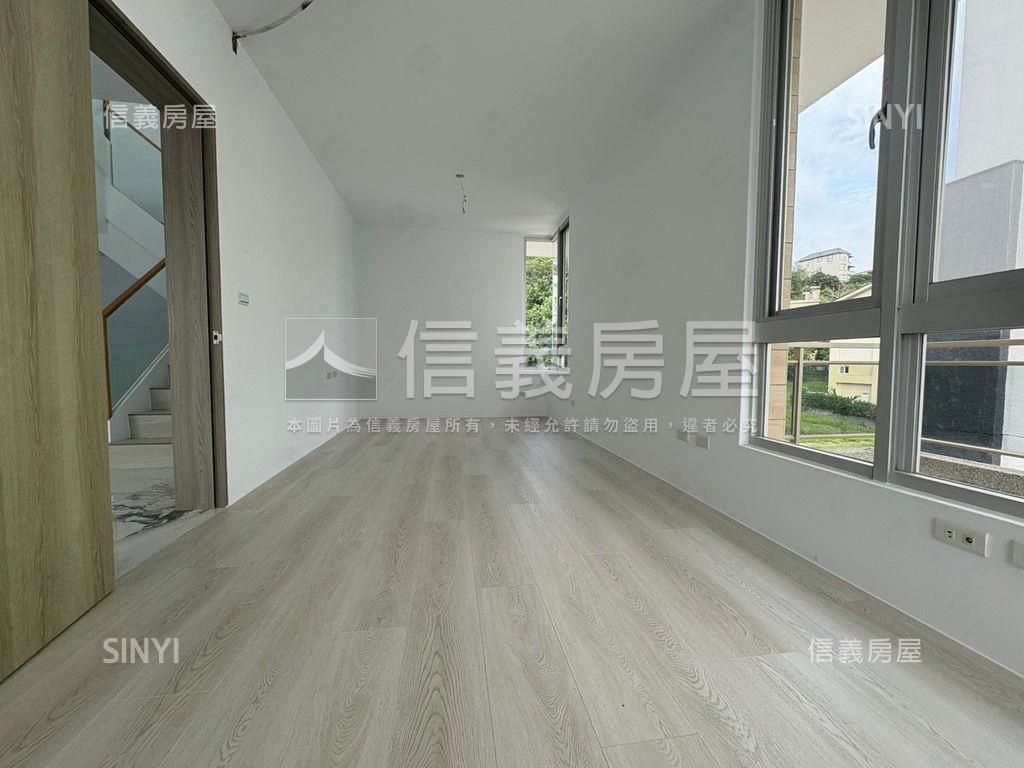 愛迪生大面寬美式獨棟別墅房屋室內格局與周邊環境