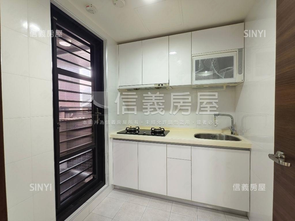 捷運捷仕堡視野兩房車位房屋室內格局與周邊環境