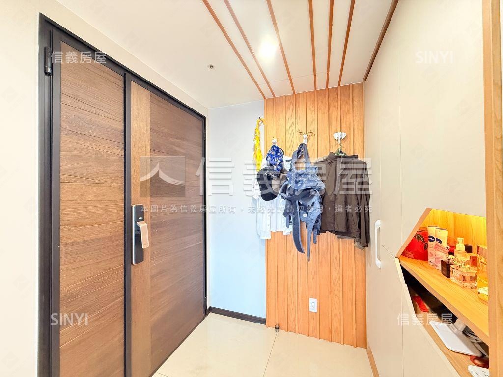 冠德天御面學校三房雙車位房屋室內格局與周邊環境