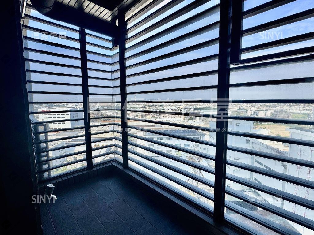 輕屋齡質感高樓３＋１平車房屋室內格局與周邊環境