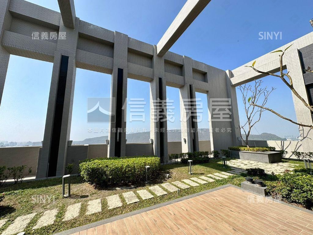 輕屋齡質感高樓３＋１平車房屋室內格局與周邊環境