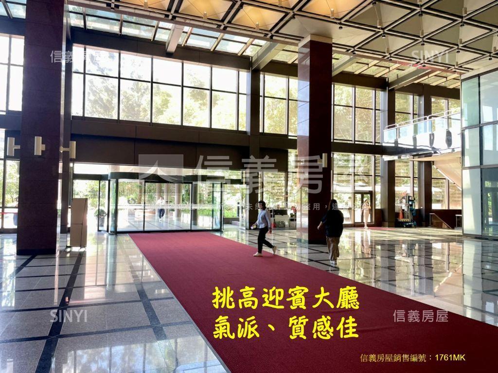 環球世貿景觀鋼骨純辦房屋室內格局與周邊環境