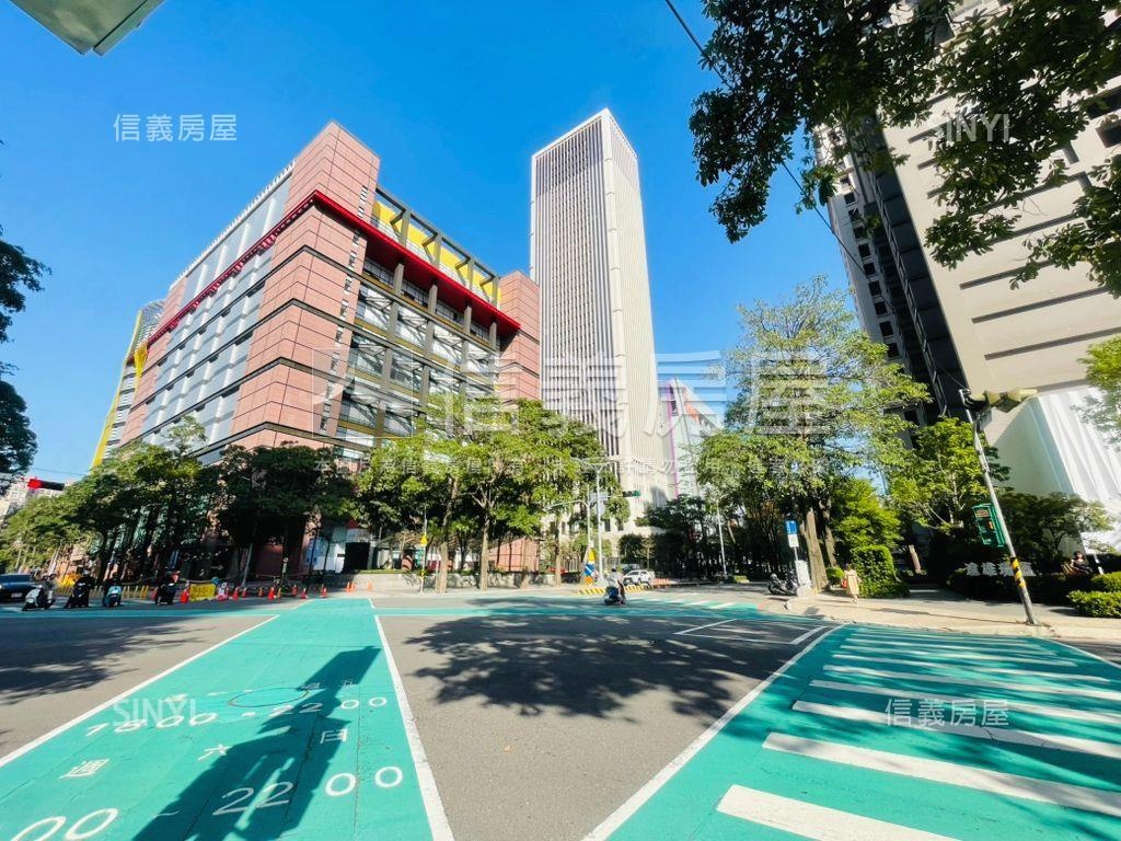 市政新銳Ａ０２棟３Ｆ房屋室內格局與周邊環境