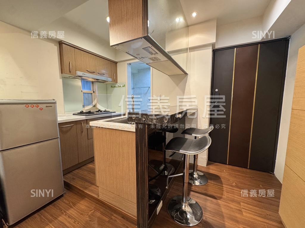 信義安和邊間精美宅房屋室內格局與周邊環境