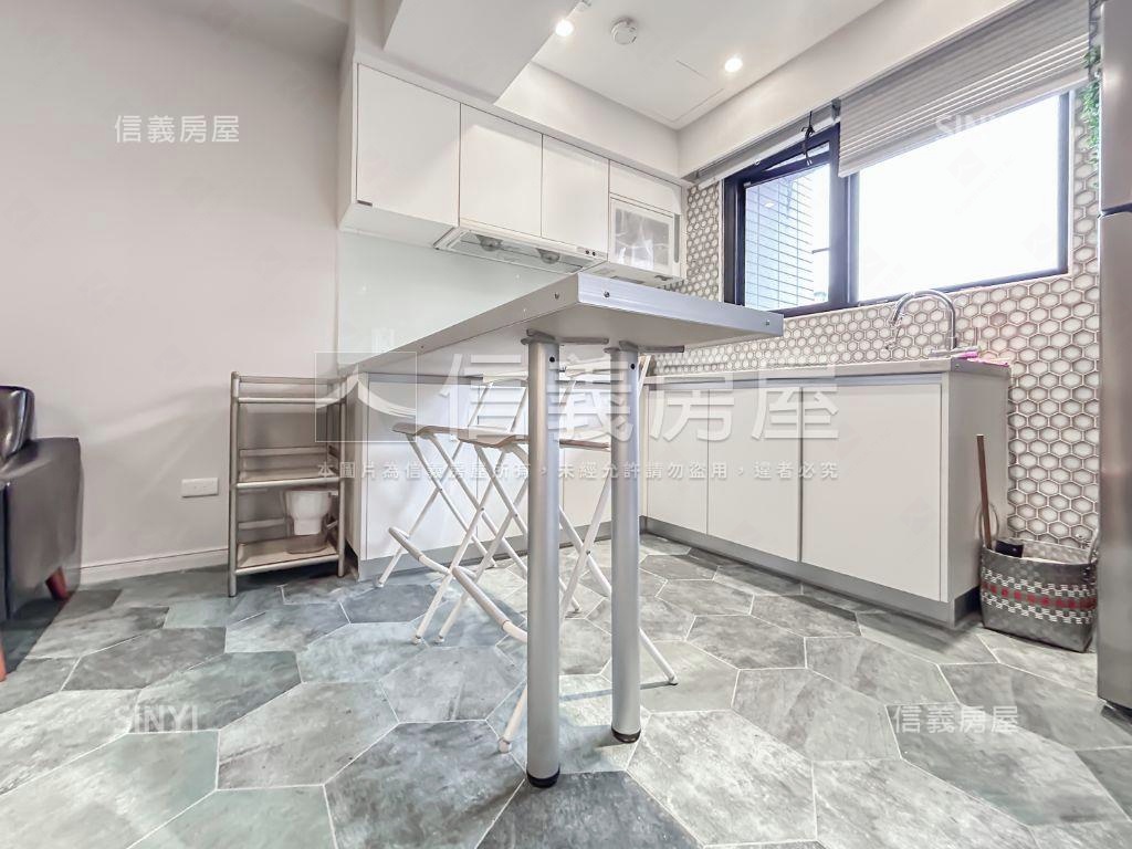 專任中研Ａ＋精裝兩房房屋室內格局與周邊環境