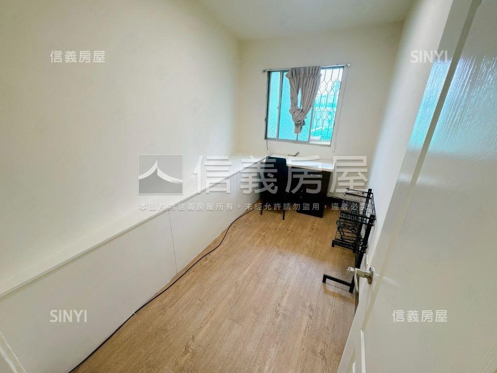 近中國醫，河岸兩房房屋室內格局與周邊環境