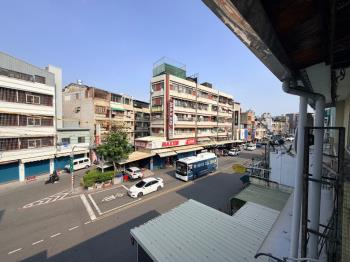 新民路正路金透天