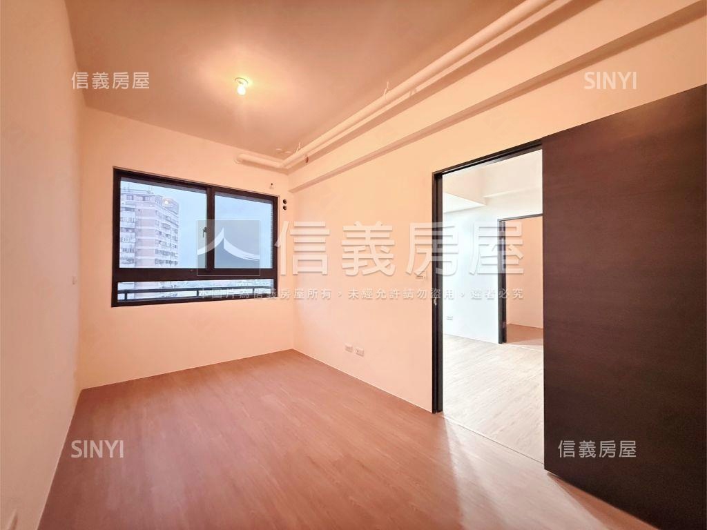 近未來捷運捷運湛兩房車位房屋室內格局與周邊環境