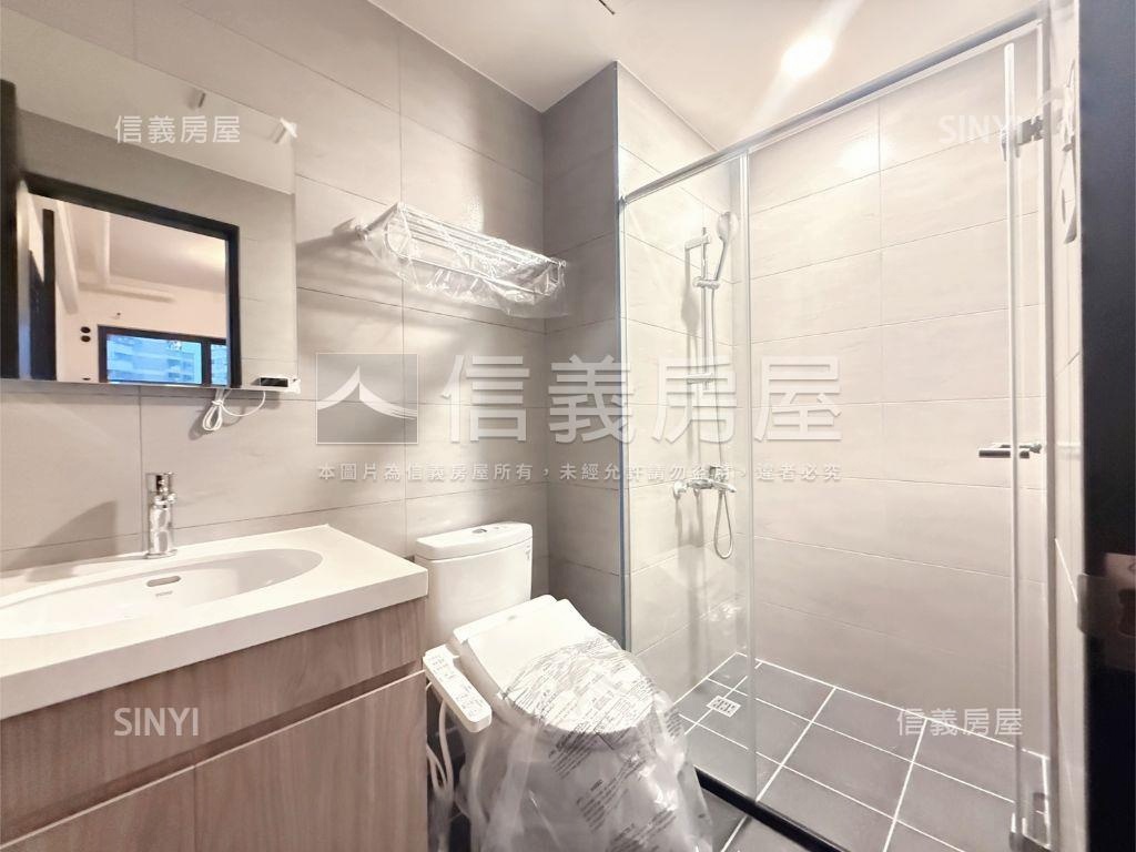 近未來捷運捷運湛兩房車位房屋室內格局與周邊環境