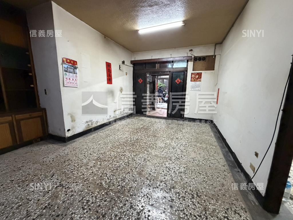 近未來捷運站１樓房屋室內格局與周邊環境