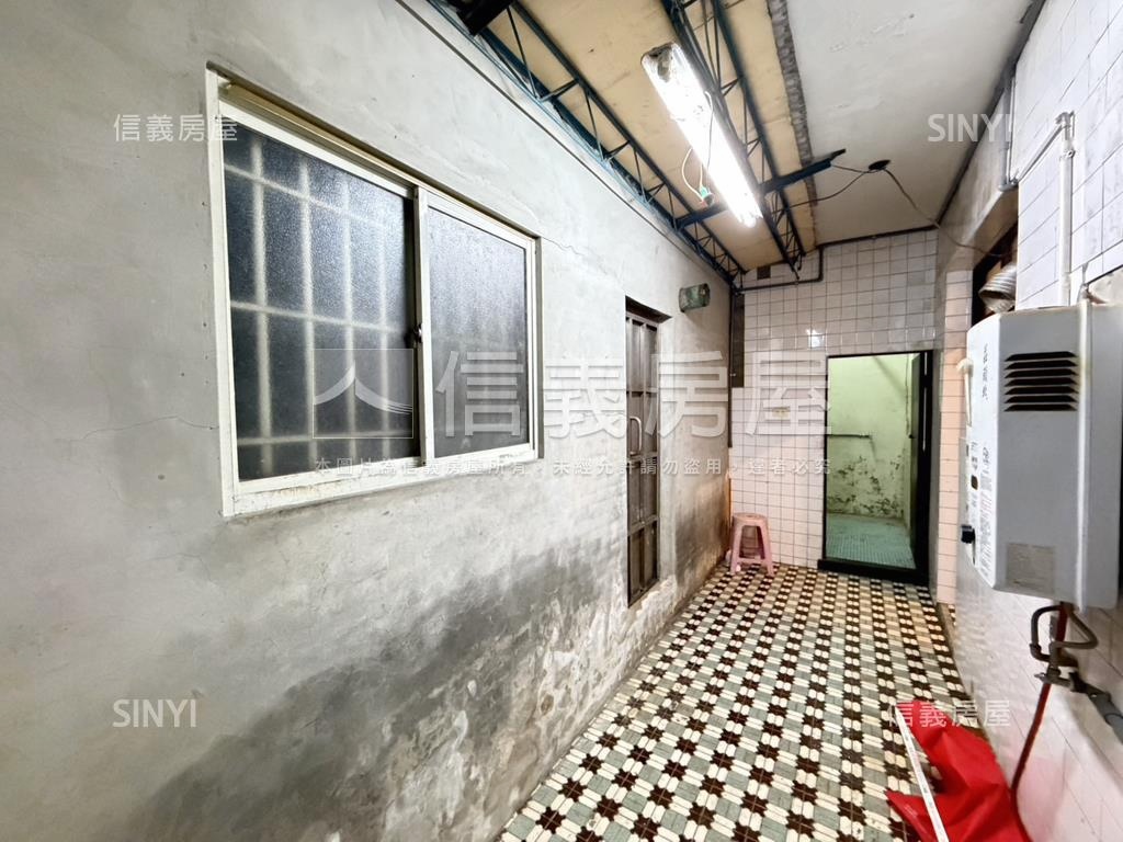 近未來捷運站１樓房屋室內格局與周邊環境