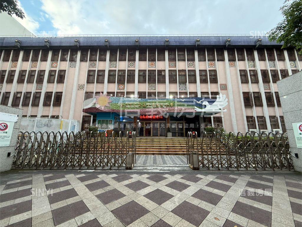 東門捷運雙金華設籍美廈房屋室內格局與周邊環境