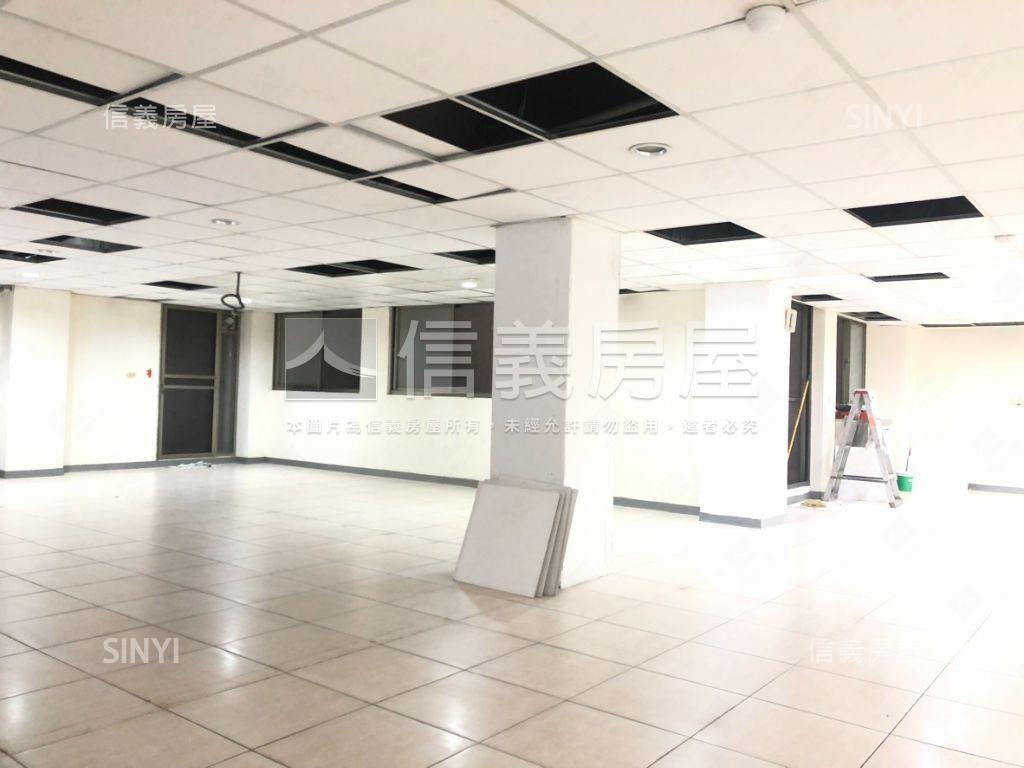 正天母西路上大空間店面房屋室內格局與周邊環境