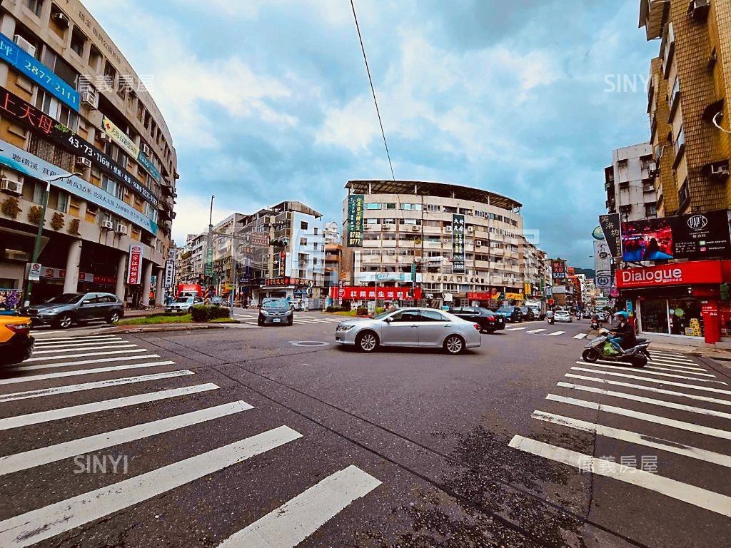 正天母西路上大空間店面房屋室內格局與周邊環境
