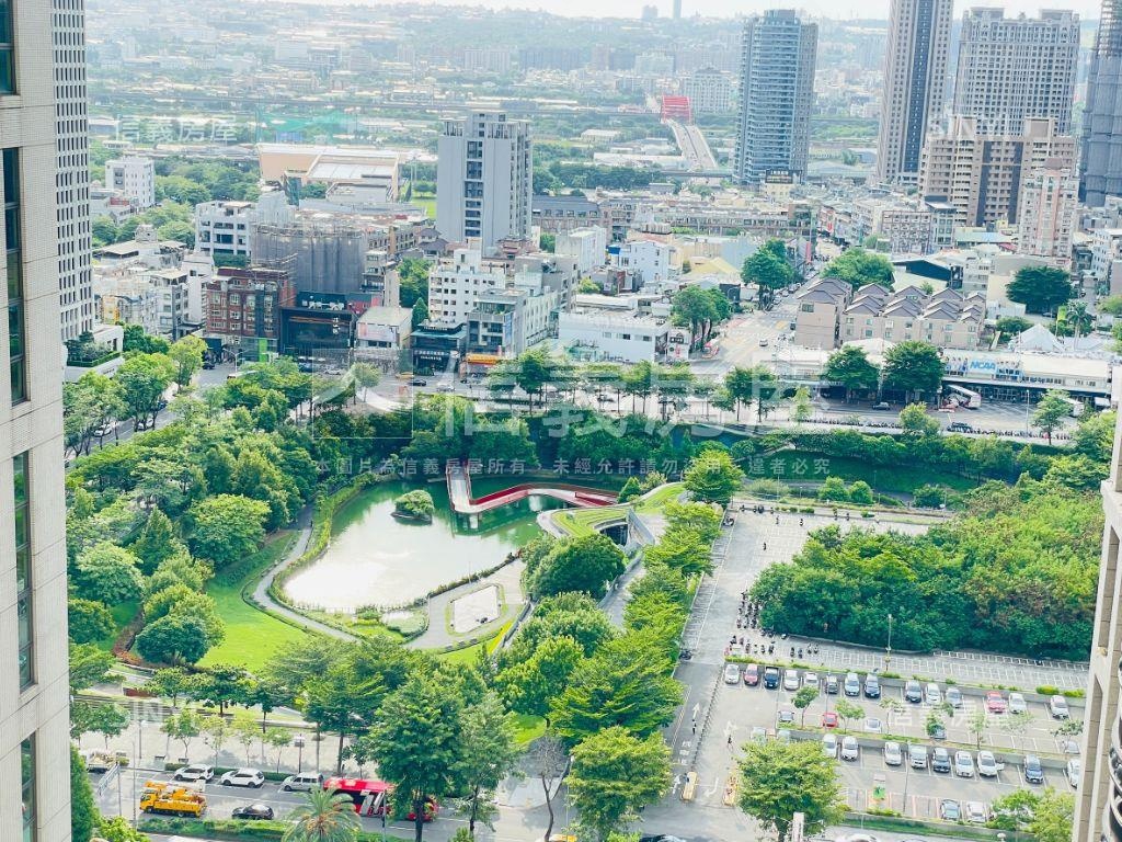 行情百達富裔秋紅谷視野戶房屋室內格局與周邊環境
