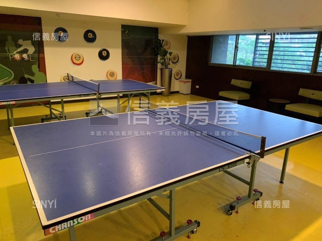 行情百達富裔秋紅谷視野戶房屋室內格局與周邊環境