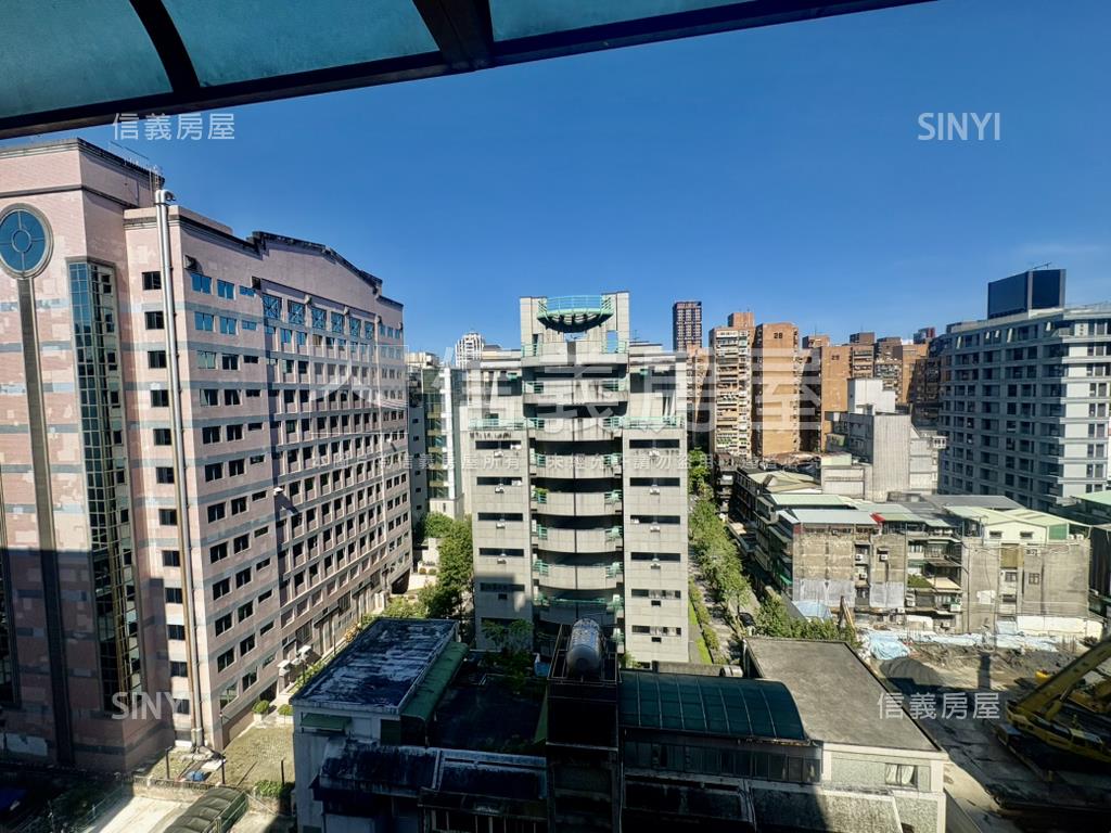 敦南管理三房車位可租房屋室內格局與周邊環境