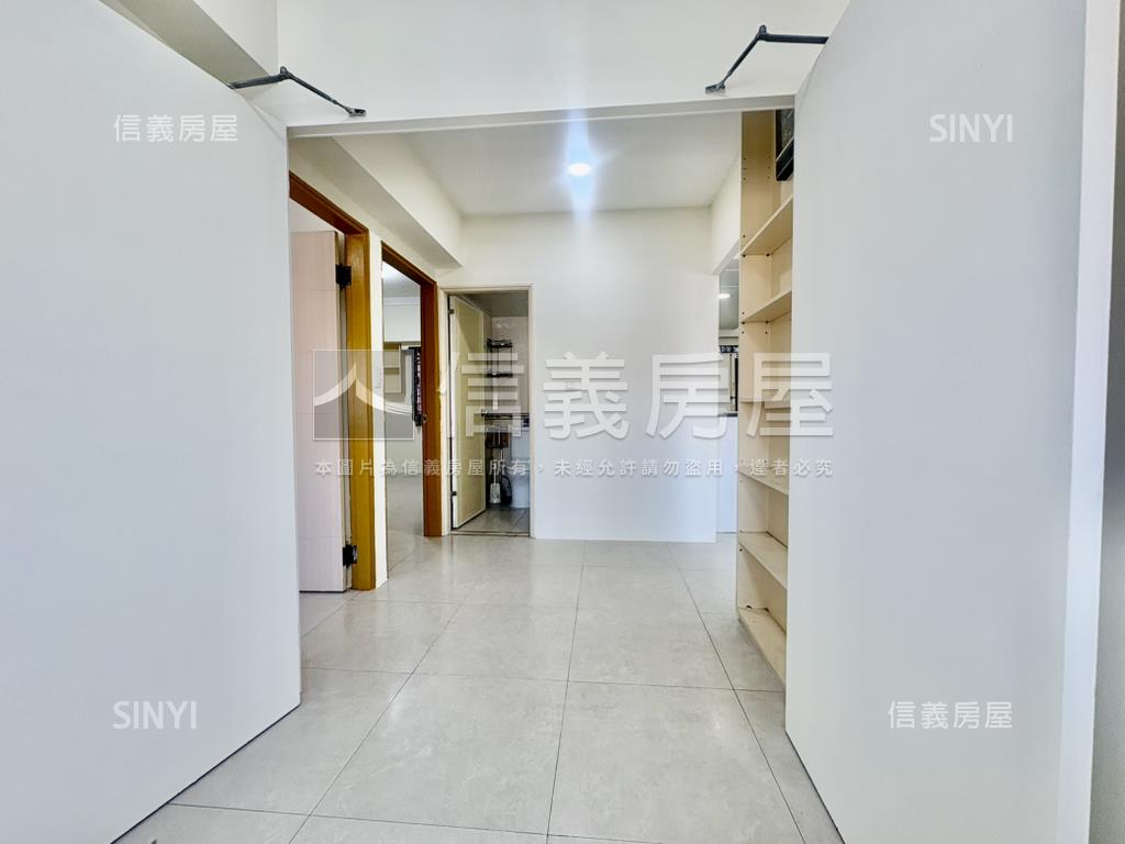 敦南管理三房車位可租房屋室內格局與周邊環境