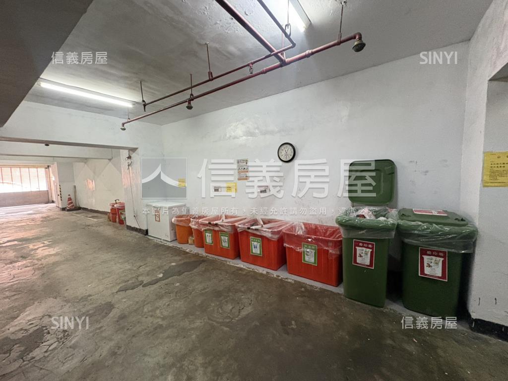 敦南管理三房車位可租房屋室內格局與周邊環境