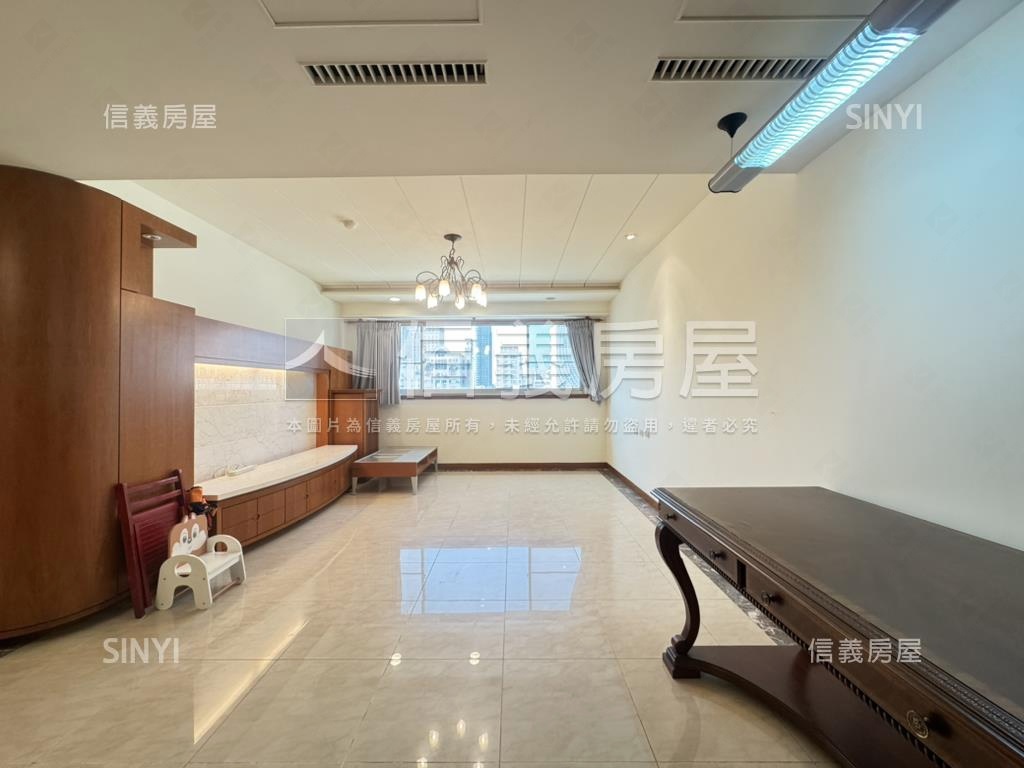 中央公園太子名邸４房平車房屋室內格局與周邊環境