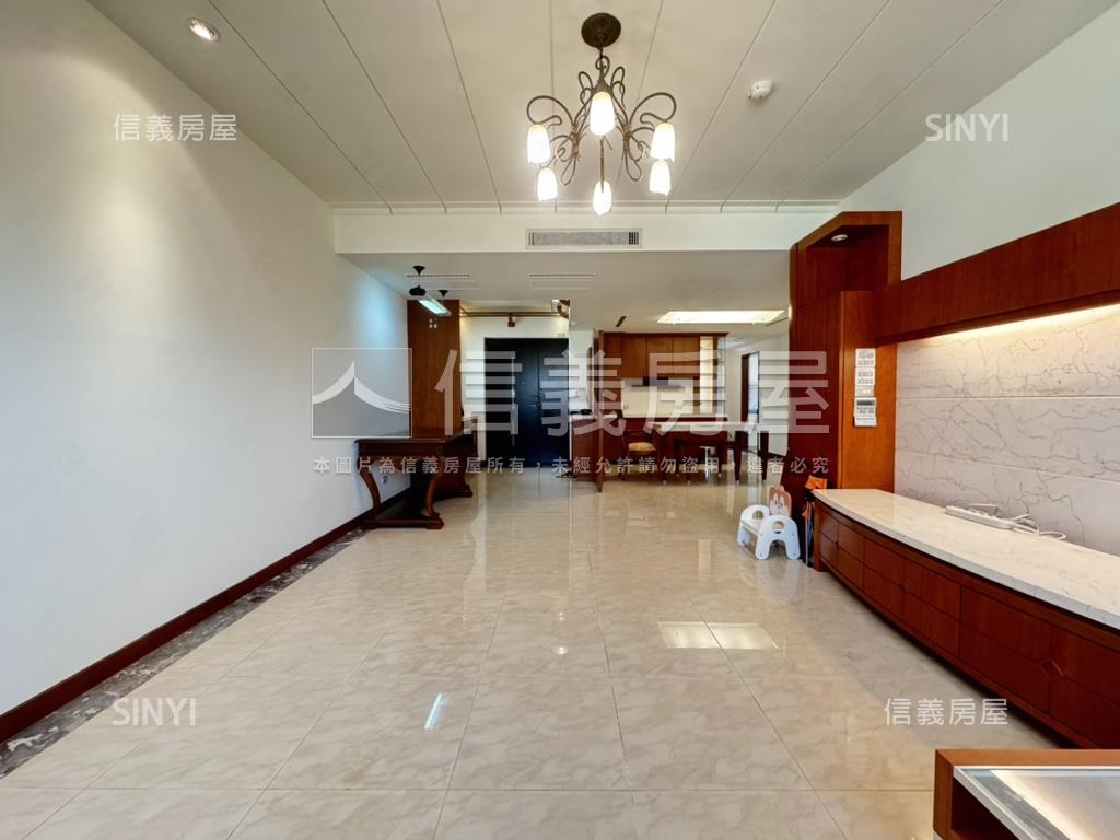 中央公園太子名邸４房平車房屋室內格局與周邊環境