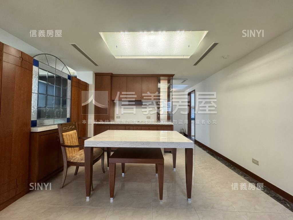 中央公園太子名邸４房平車房屋室內格局與周邊環境