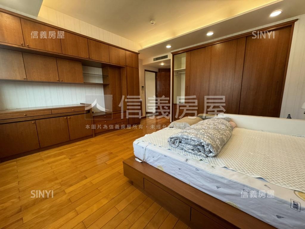 中央公園太子名邸４房平車房屋室內格局與周邊環境