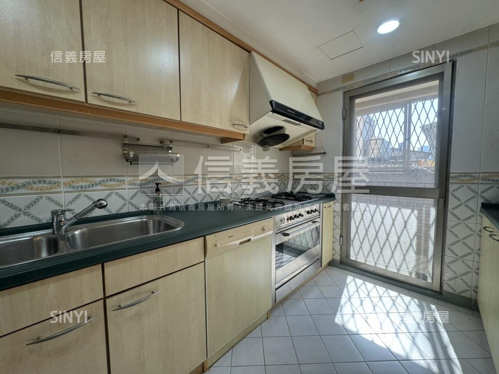 中央公園太子名邸４房平車房屋室內格局與周邊環境