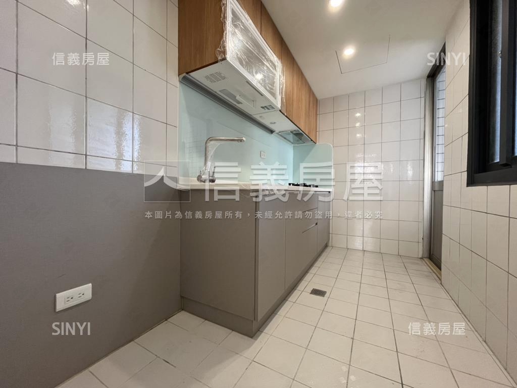 都會生活三房平車美裝潢房屋室內格局與周邊環境